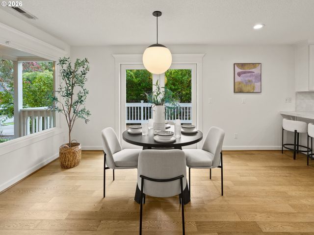 808 ELLIS Ave, Lake Oswego, OR 97034