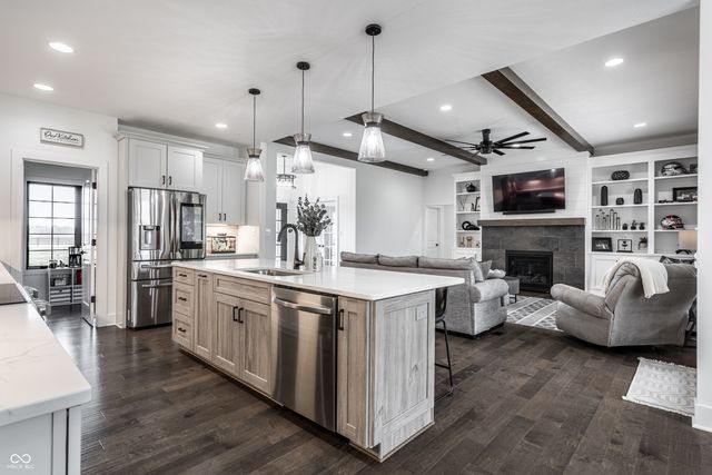 195 N 300 W, Lebanon, IN 46052