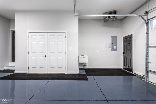 195 N 300 W, Lebanon, IN 46052