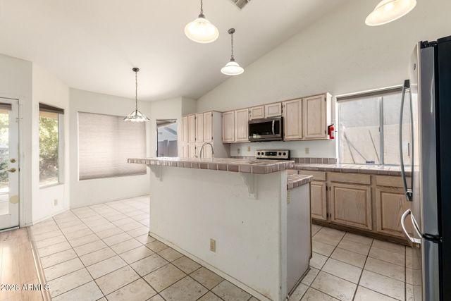 1320 W MOUNTAIN SKY Avenue, Phoenix, AZ 85045