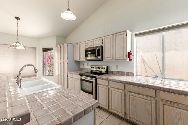 1320 W MOUNTAIN SKY Avenue, Phoenix, AZ 85045