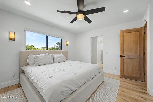 2224 E MORROW Drive, Phoenix, AZ 85024