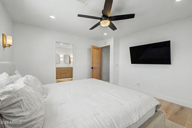 2224 E MORROW Drive, Phoenix, AZ 85024