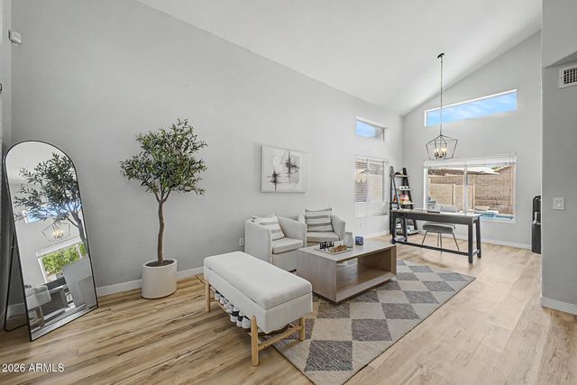 2224 E MORROW Drive, Phoenix, AZ 85024
