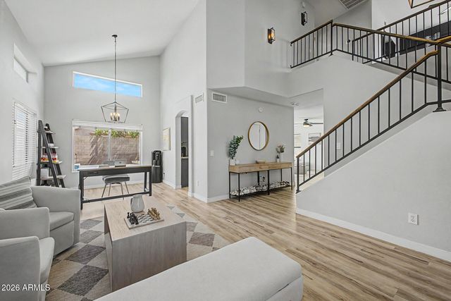 2224 E MORROW Drive, Phoenix, AZ 85024