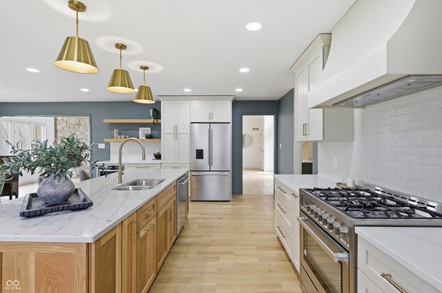 6908 Creekridge Trail, Indianapolis, IN 46256