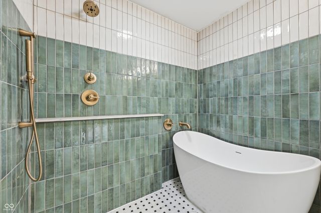 6908 Creekridge Trail, Indianapolis, IN 46256