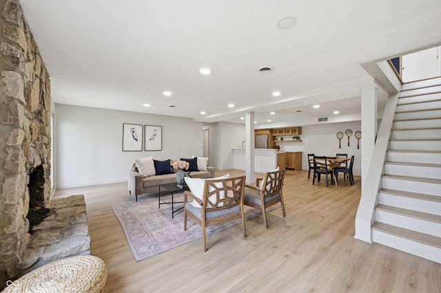 6908 Creekridge Trail, Indianapolis, IN 46256