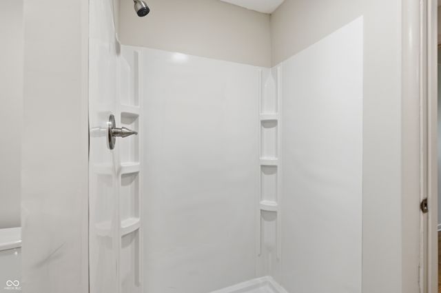 6908 Creekridge Trail, Indianapolis, IN 46256