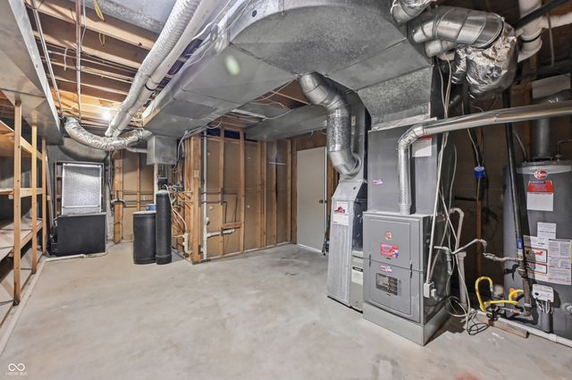 6908 Creekridge Trail, Indianapolis, IN 46256