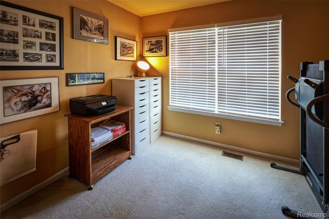 1221 Windsor Street, Grand Blanc Charter Township, MI 48507