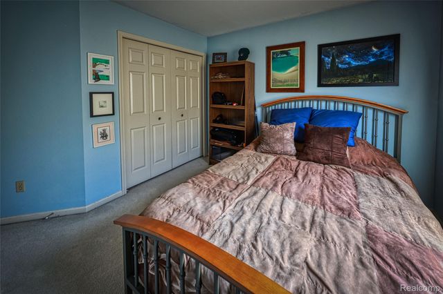 1221 Windsor Street, Grand Blanc Charter Township, MI 48507