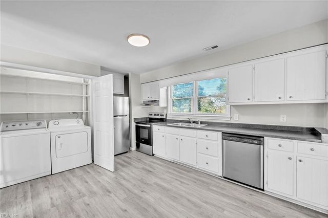 4403 King ST, Portsmouth, VA 23707