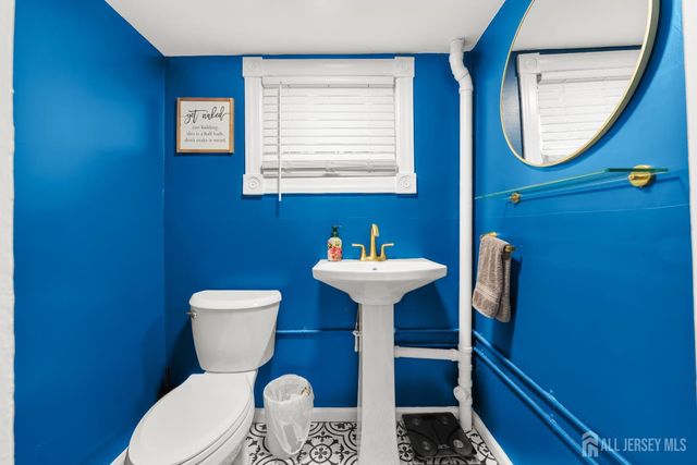 42 John Street, Helmetta, NJ 08828