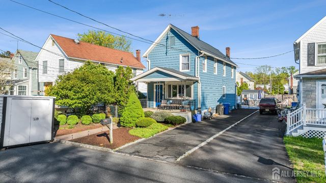 42 John Street, Helmetta, NJ 08828