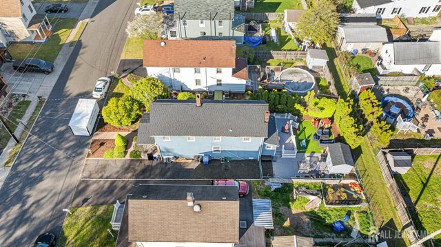42 John Street, Helmetta, NJ 08828