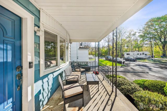 42 John Street, Helmetta, NJ 08828