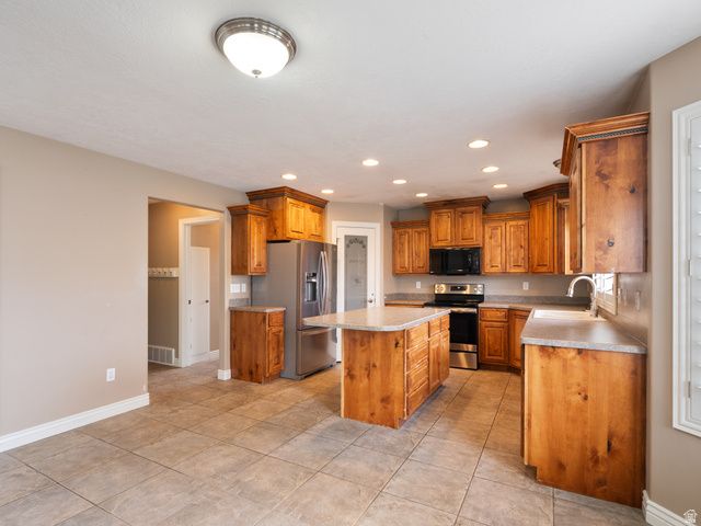 6024 S 1200 E, South Ogden, UT 84405