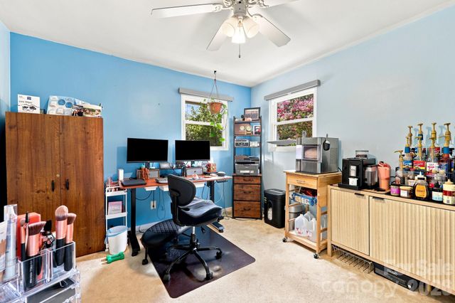376 School Road E, Asheville, NC 28803