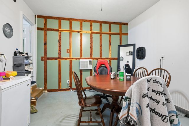 107 Valley Rd, Dickson, TN 37055