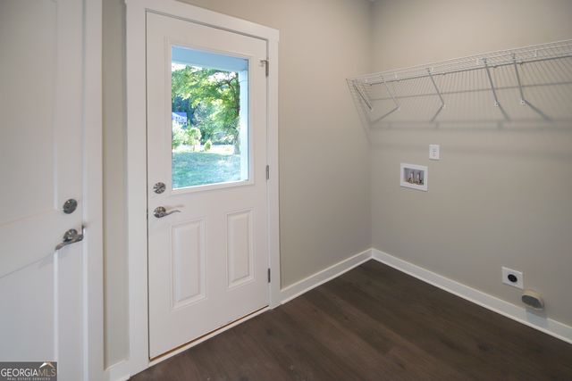 201 Duck Walk Way, Hogansville, GA 30230