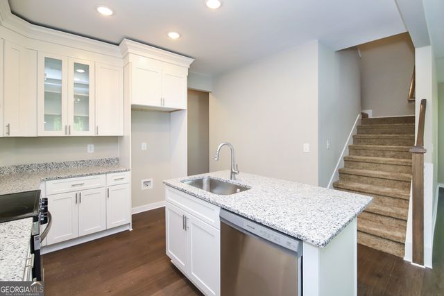 201 Duck Walk Way, Hogansville, GA 30230