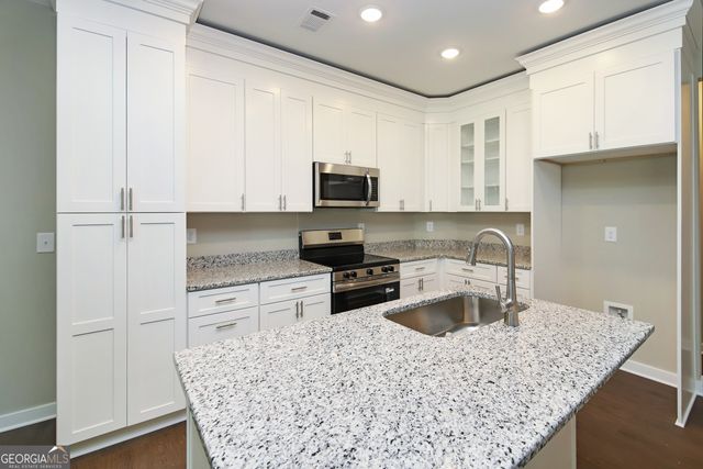 201 Duck Walk Way, Hogansville, GA 30230