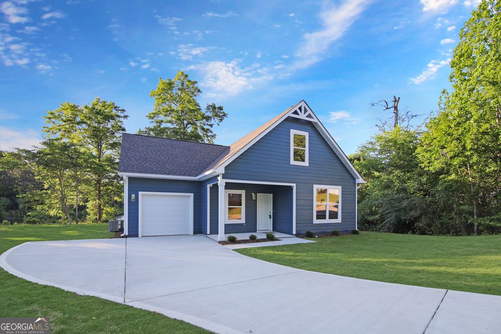 201 Duck Walk Way, Hogansville, GA 30230