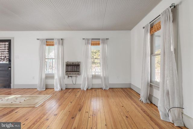 29674 OLD VALLEY PIKE, Strasburg, VA 22657