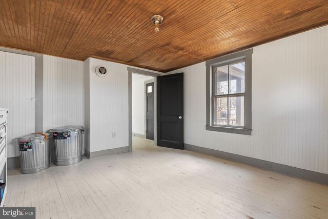 29674 OLD VALLEY PIKE, Strasburg, VA 22657