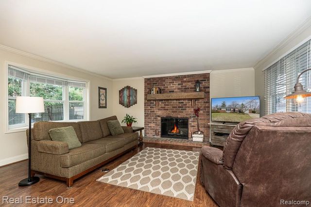 354 Reitman Court, Rochester Hills, MI 48307