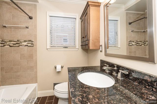 354 Reitman Court, Rochester Hills, MI 48307