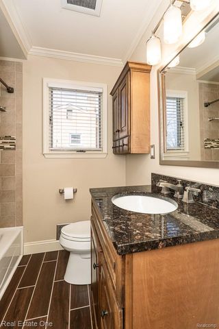 354 Reitman Court, Rochester Hills, MI 48307