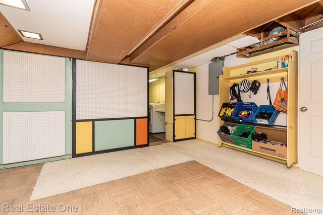 354 Reitman Court, Rochester Hills, MI 48307