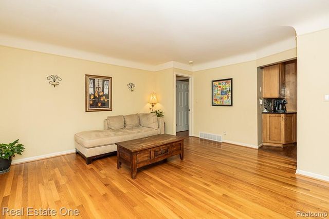 354 Reitman Court, Rochester Hills, MI 48307