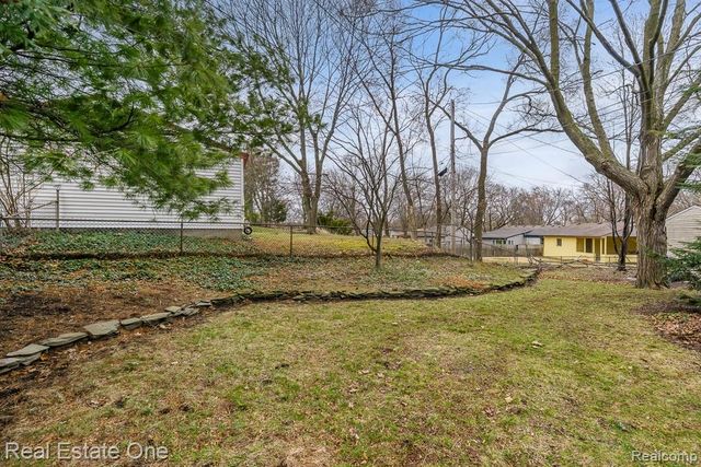 354 Reitman Court, Rochester Hills, MI 48307