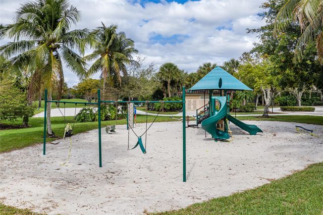 5704 NW 127th Terrace, Coral Springs, FL 33076