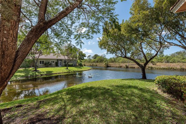 5704 NW 127th Terrace, Coral Springs, FL 33076