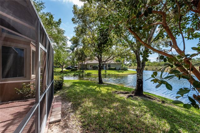 5704 NW 127th Terrace, Coral Springs, FL 33076
