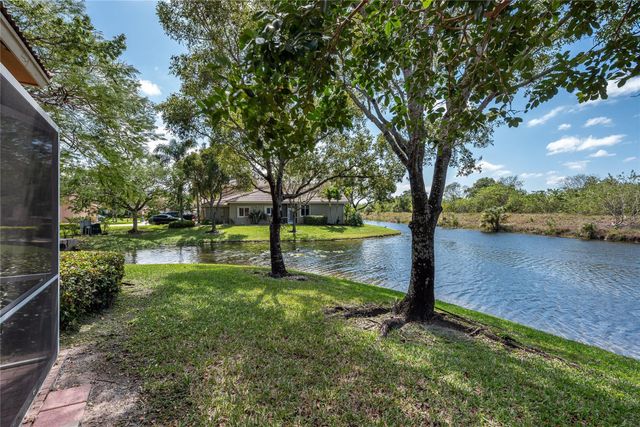 5704 NW 127th Terrace, Coral Springs, FL 33076