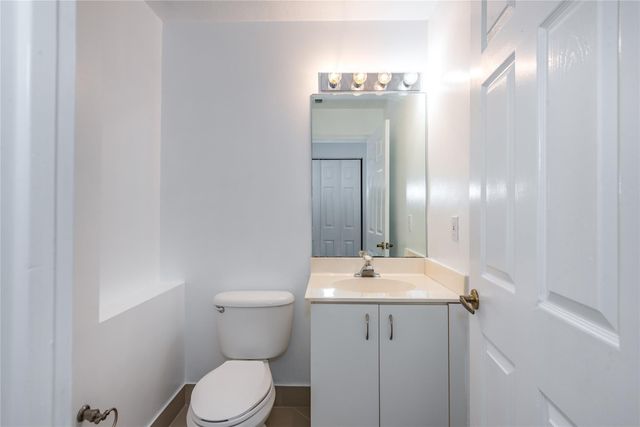 5704 NW 127th Terrace, Coral Springs, FL 33076