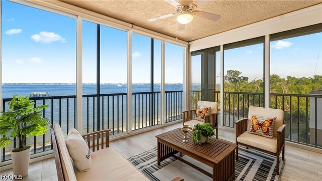 14811 Laguna DR 202, Fort Myers, FL 33908