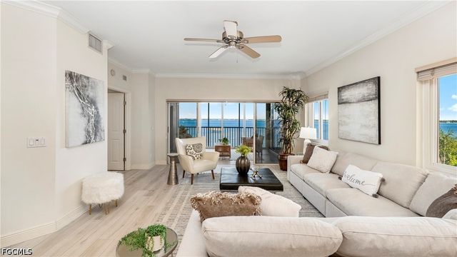 14811 Laguna DR 202, Fort Myers, FL 33908
