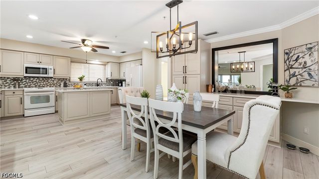 14811 Laguna DR 202, Fort Myers, FL 33908