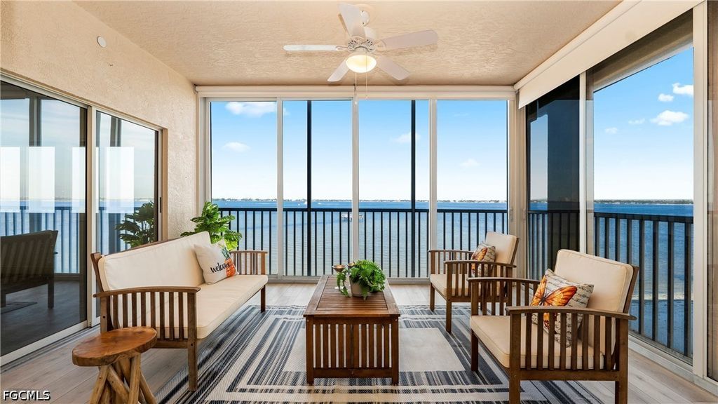 14811 Laguna DR 202, Fort Myers, FL 33908