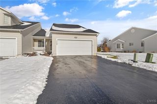 3589 Redhead Terrace, Clay, NY 13090