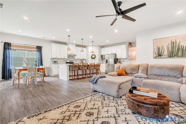 9320 Janeway Dr, Mechanicsville, VA 23116
