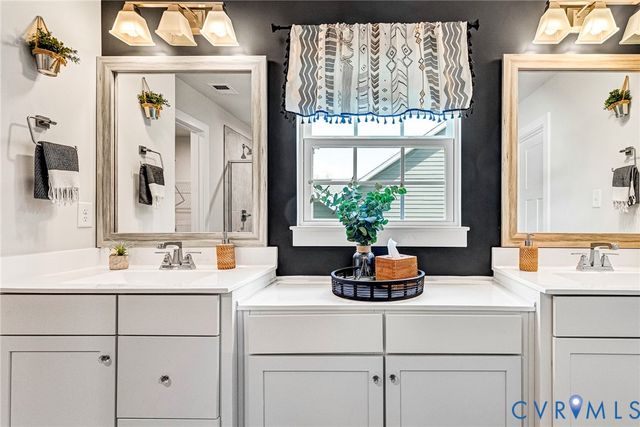 9320 Janeway Dr, Mechanicsville, VA 23116