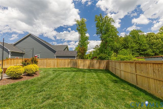 9320 Janeway Dr, Mechanicsville, VA 23116