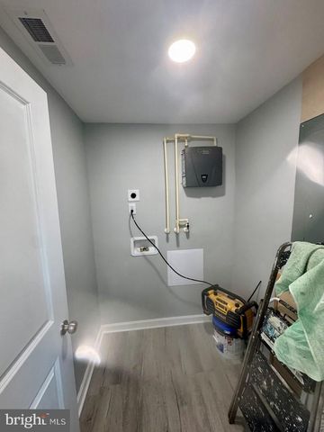 3273 COLONA ST, Chincoteague Island, VA 23336